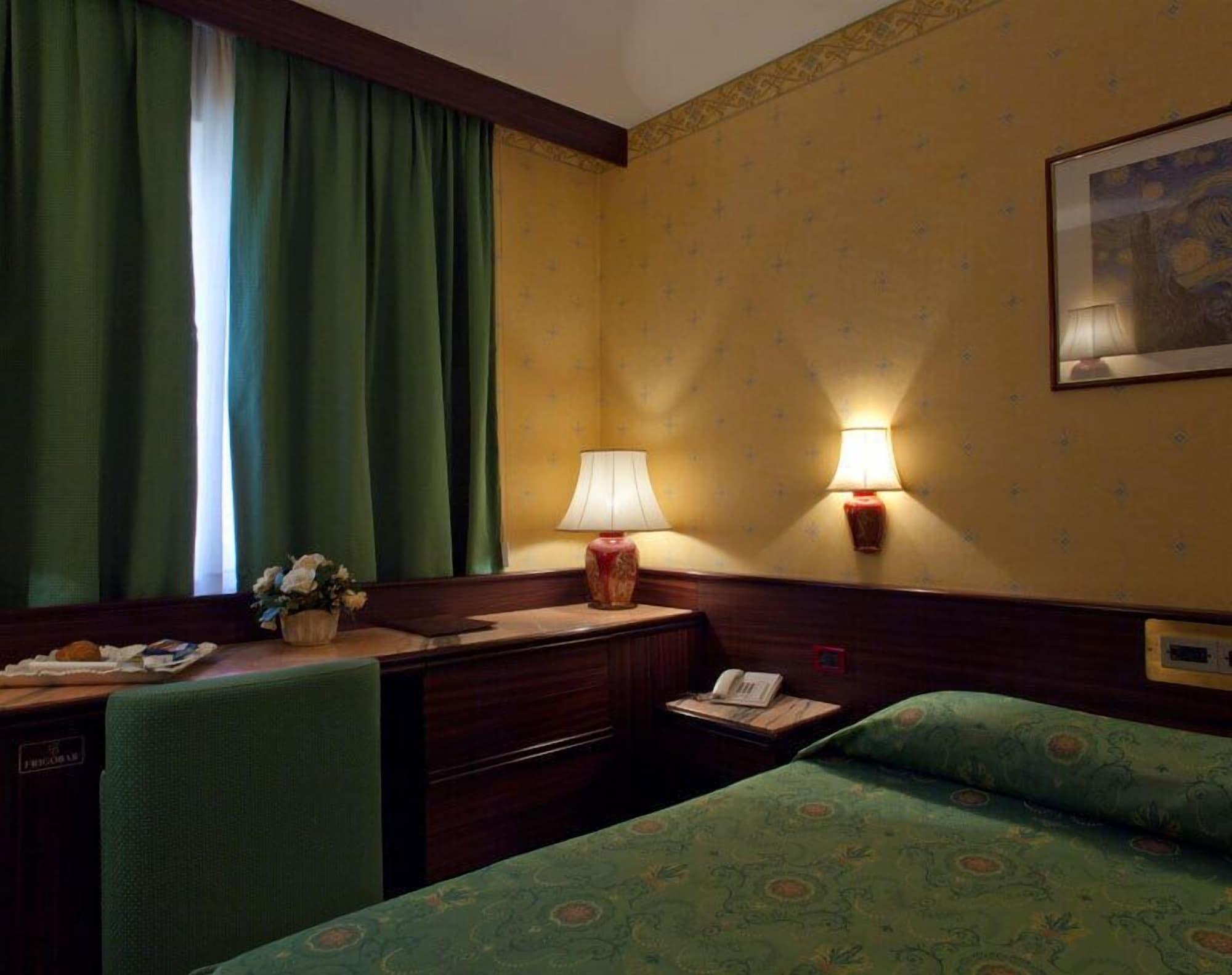 Hotel Leonardo Da Vinci 3*