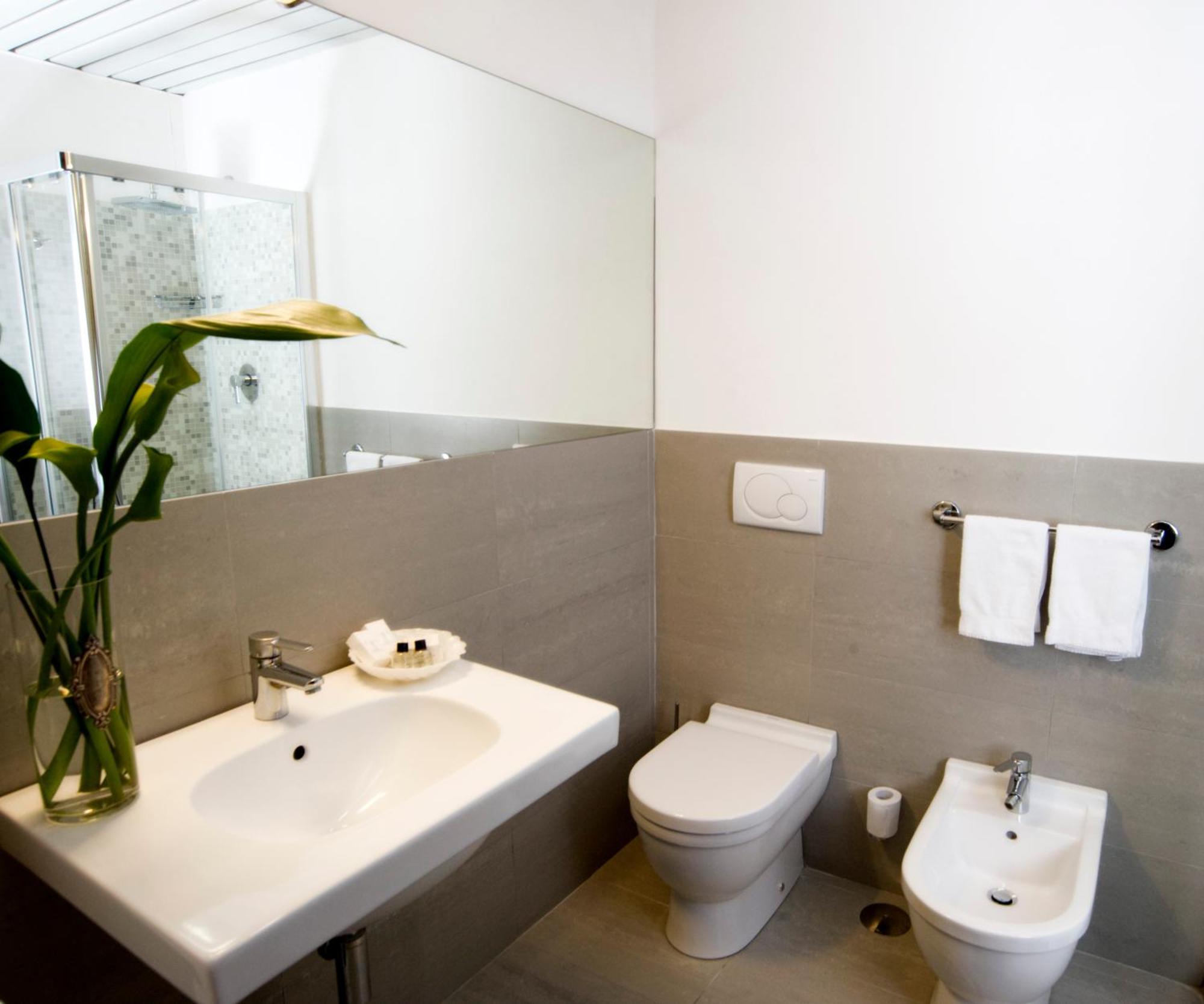 Leonardo Da Vinci Hotel 3*