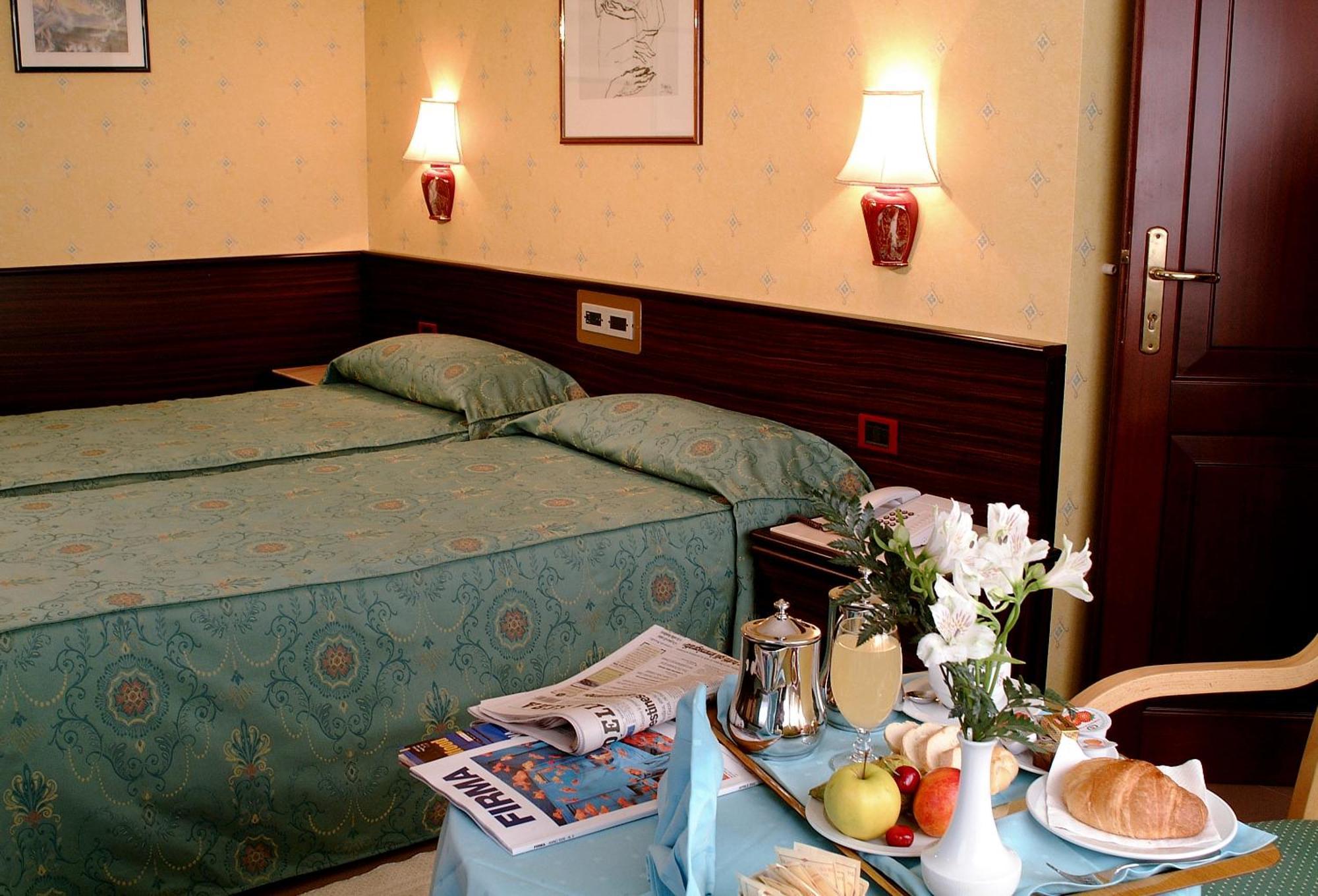 Leonardo Da Vinci Hotel 3*